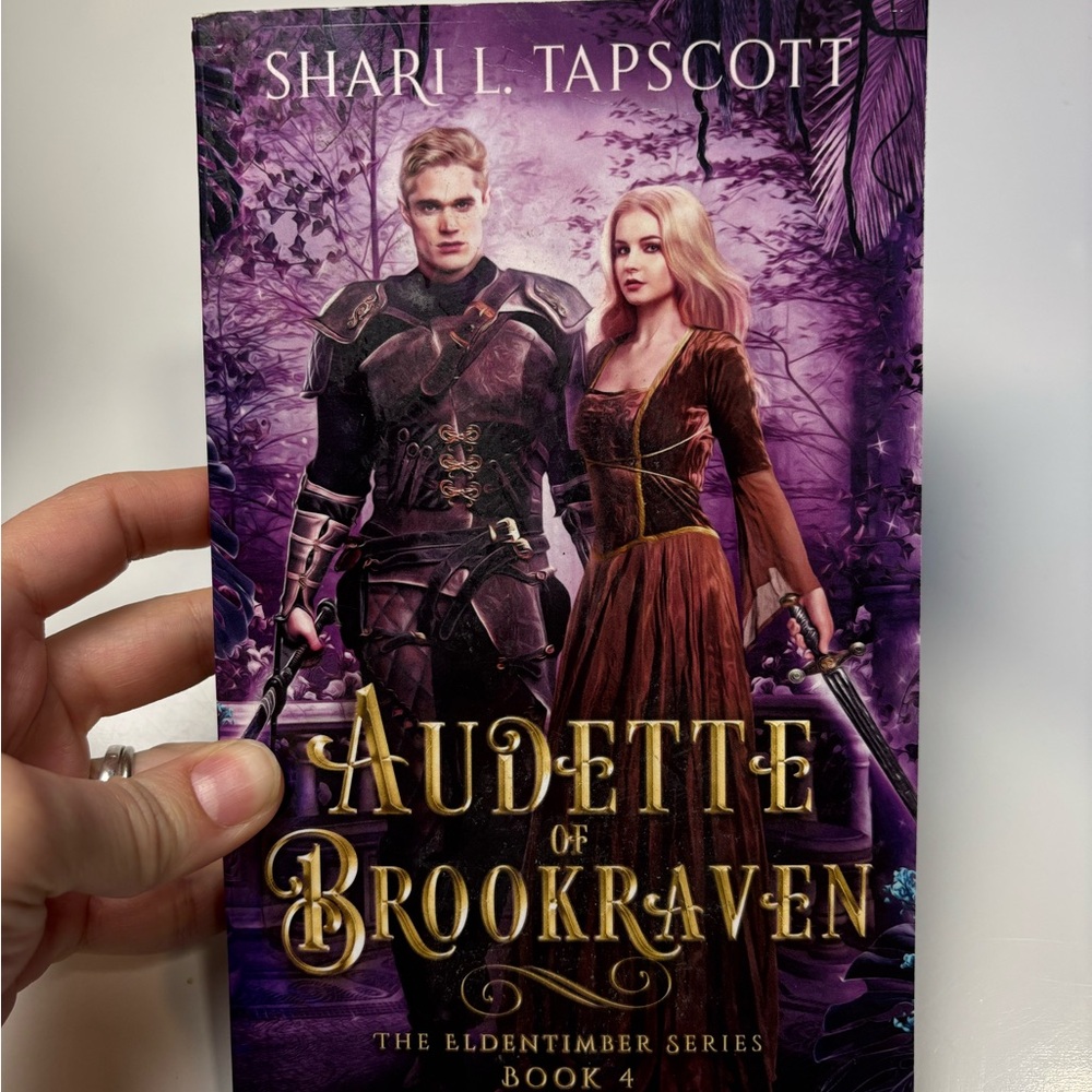 Audette Brookraven paperback book Shari L‎ Tapscott